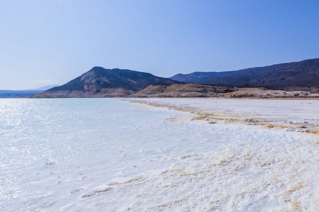 Salt Reserves Found In Lake Assad Djibouti